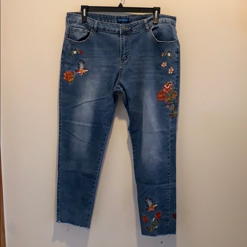 Patille Jeanswear Womens stitched design size 22.​​​​​​​​​​​​​​​​​​